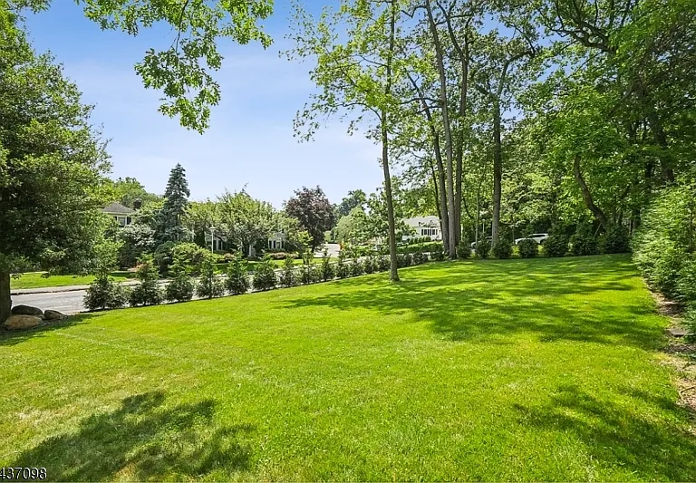 305 Lupine Way — Photo 22