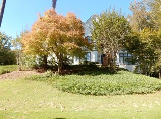 4695 Guilford Forest Dr SW, Atlanta, GA 30331