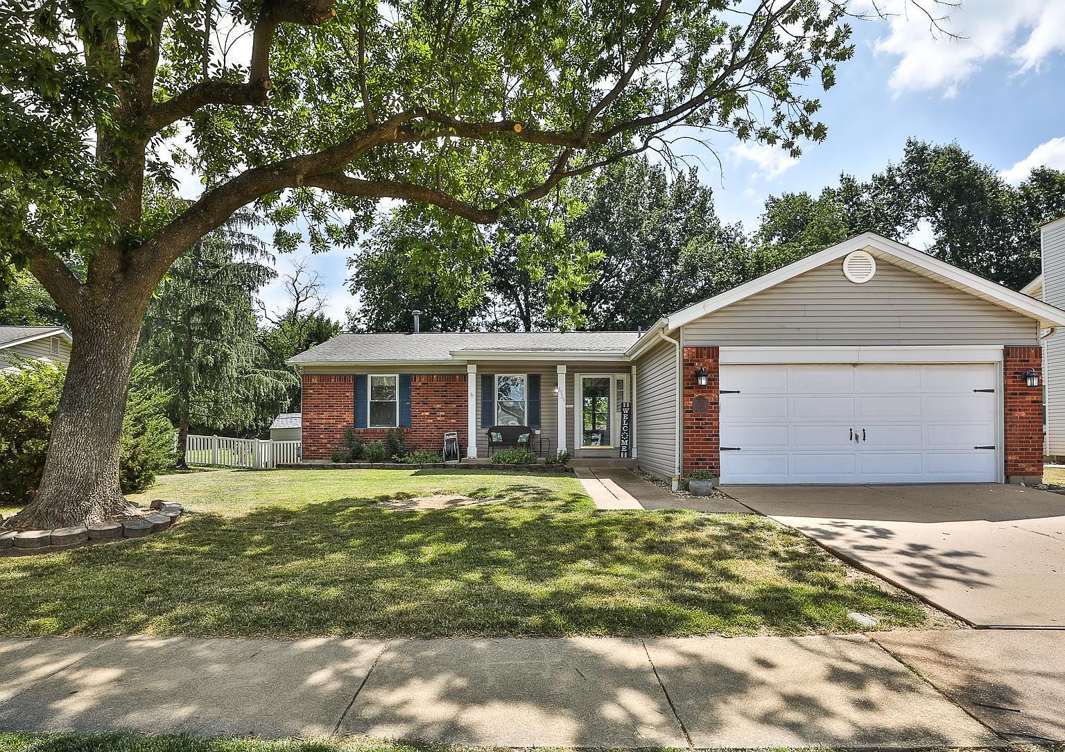 1323 Piedras Pkwy, Fenton, MO 63026 Zillow