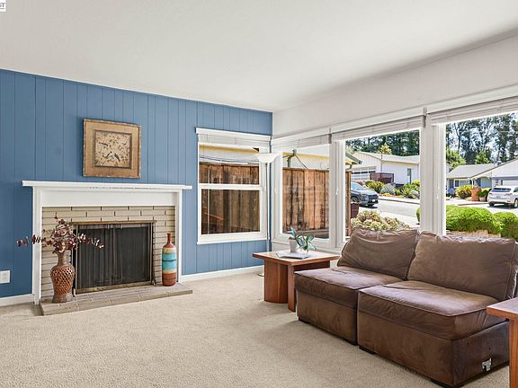 5th image of 4815 Shetland Ave