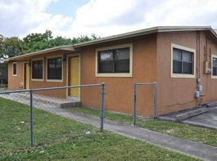 121 NW 12th Ave, Dania, FL 33004