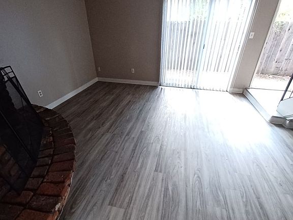5th image of 2810 F St Unit 6