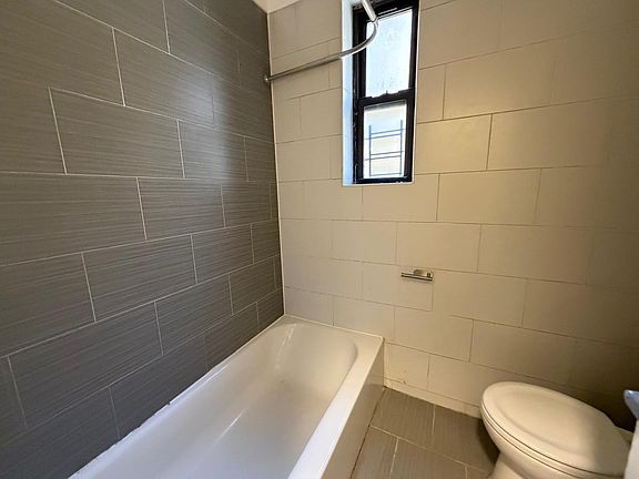 4th image of 89-14 150th St #2C
