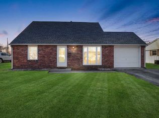 554 Outer Dr, Frankfort, IN 46041