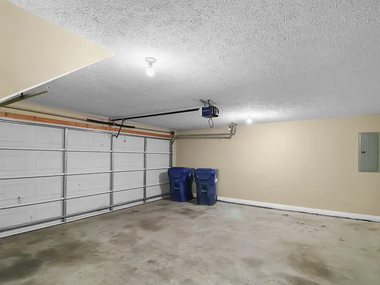 3368 Marrast Dr — Photo 32