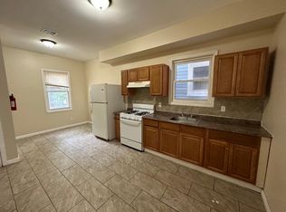 512 Grove St #17E, Irvington, NJ 07111