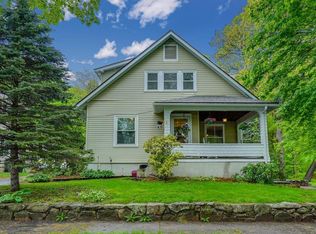 48 Raymond St, Framingham, MA 01702