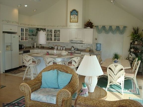 5th image of 15 Coral Ln