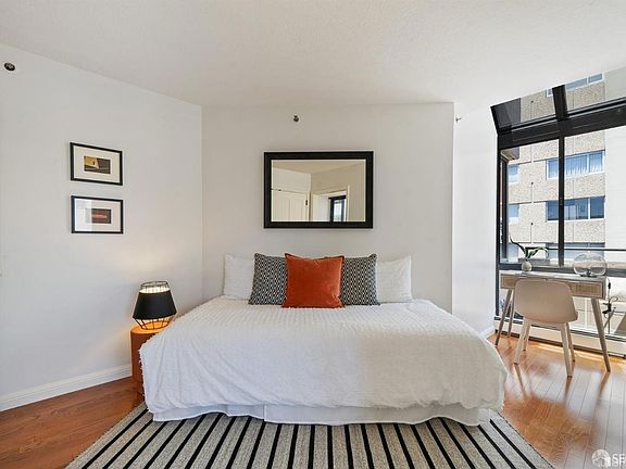 4th image of 900 Bush St APT 820