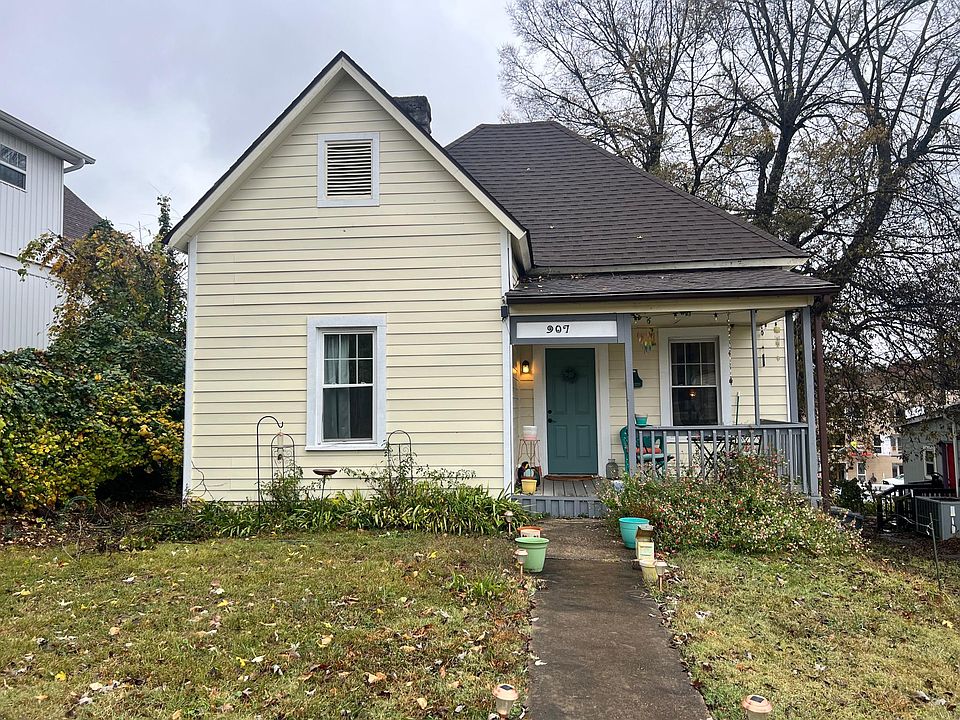 1st image of 907 Phillips Ave
