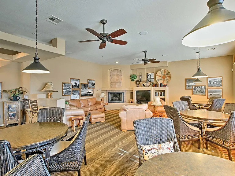 Building's Lounge