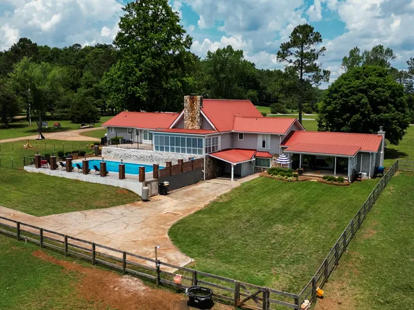 335 Old Farm Rd, Fayetteville, GA 30215