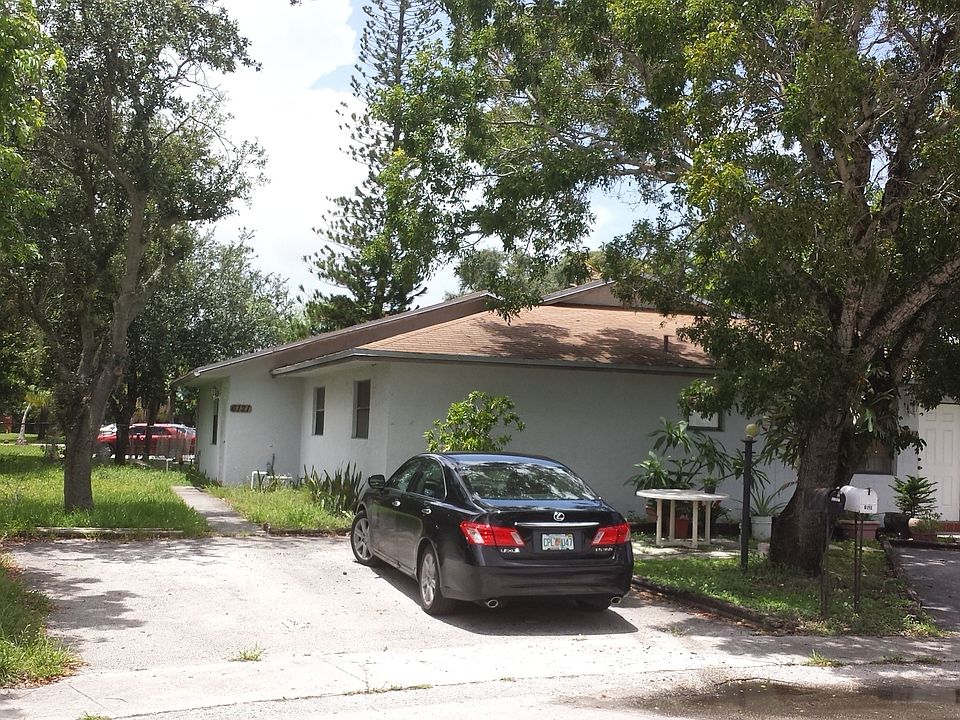 1st image of 6121 SW 42nd Ct