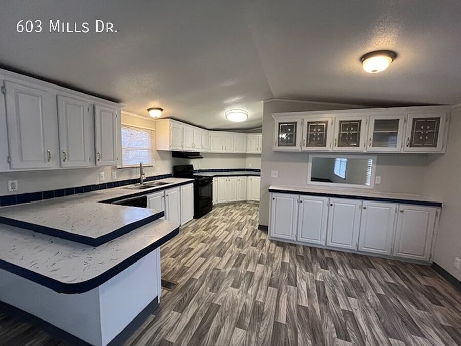1st image of 603 E Mills Dr