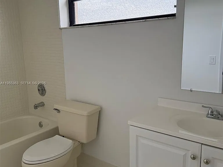 425 W Park Dr #9 — Photo 13