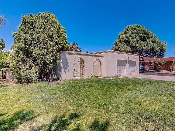 3rd image of 6825 Luella Anne Ct NE