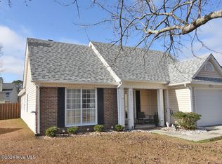2911 New Town Dr, Wilmington, NC 28405