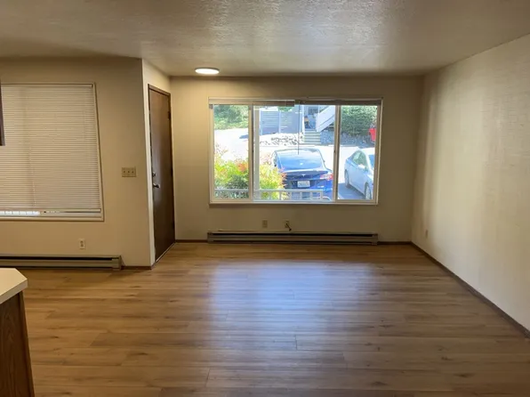 Viking Suites, 1471 Moore St APT 11, Bellingham, WA 98229