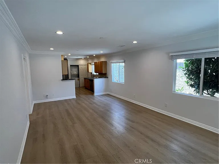 517 Concord St — Photo 5