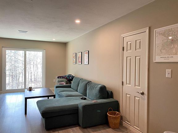 2nd image of 9 Blackstone Dr APT 84