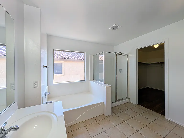 6416 N 78th Ln — Photo 31