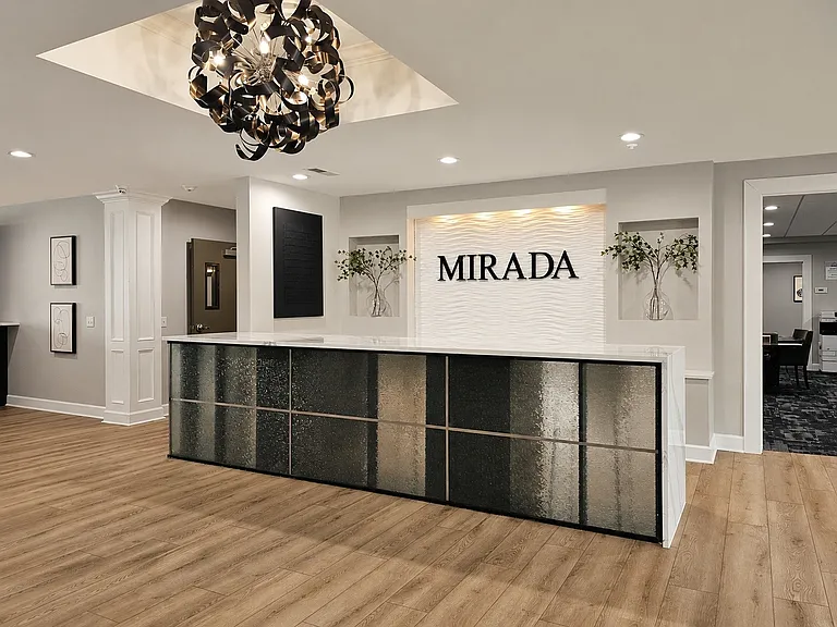 Mirada — Photo 52