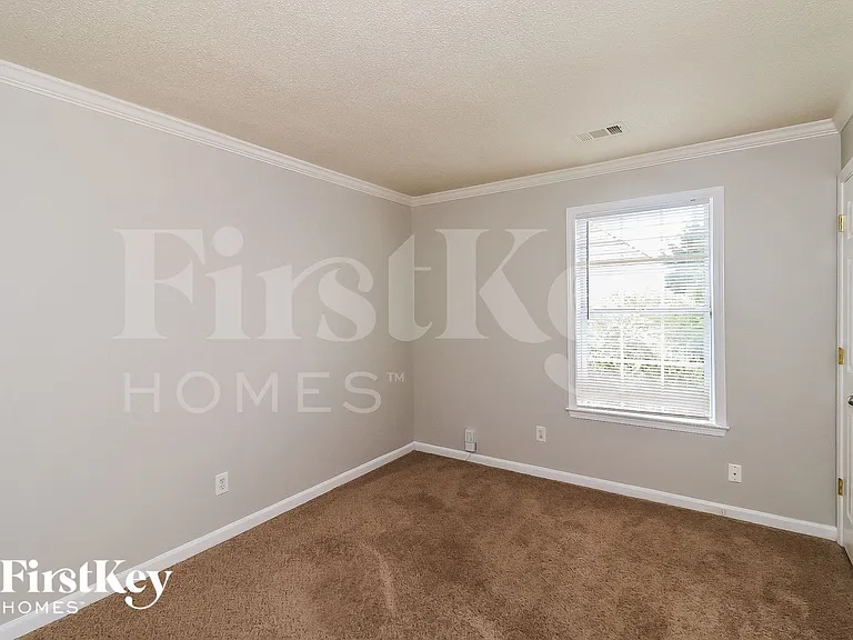 1658 Heyford Cir NW — Photo 13