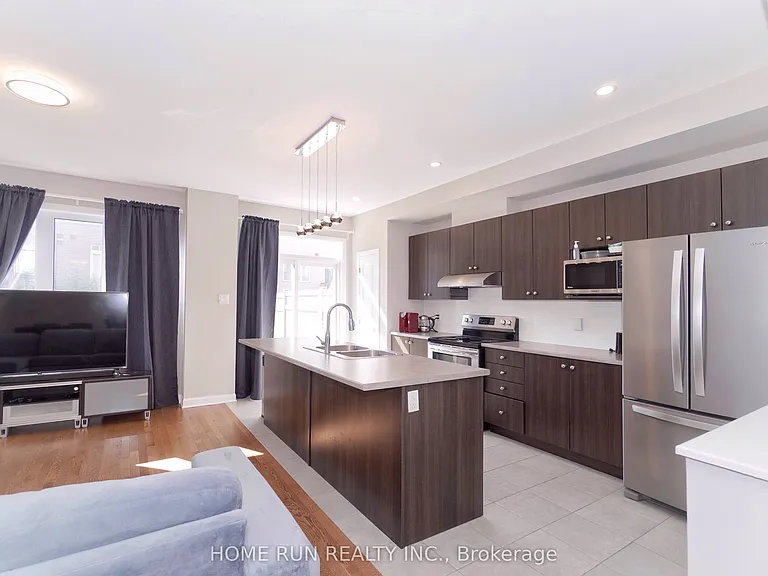 422 Kayak St — Photo 11