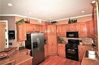 5th image of 8931 W 132nd Pl