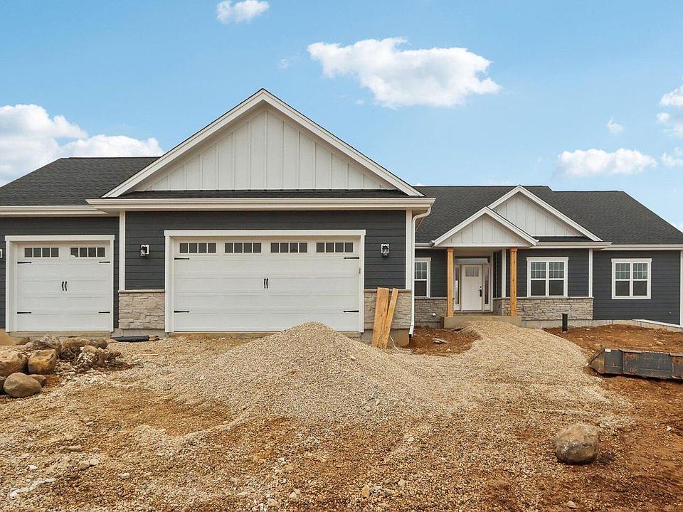1st image of W223S9323 Oak Ridge DRIVE