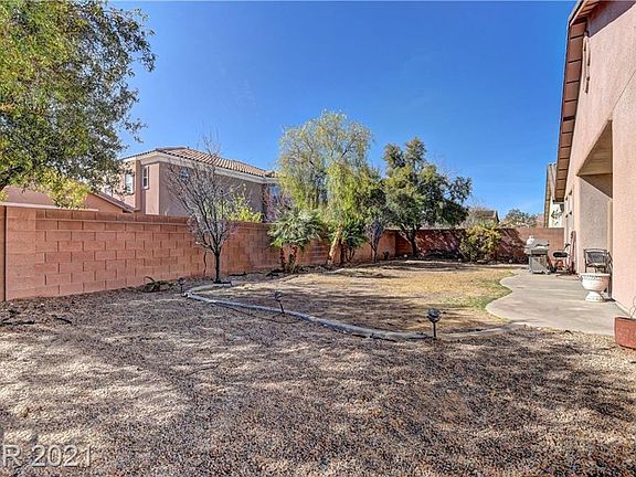 3rd image of 8103 Dolce Volpe Ave
