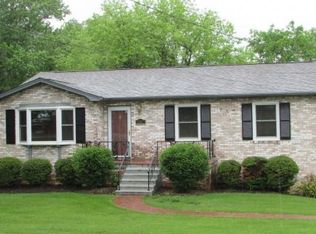 1002 Huffine Rd, Johnson City, TN 37604