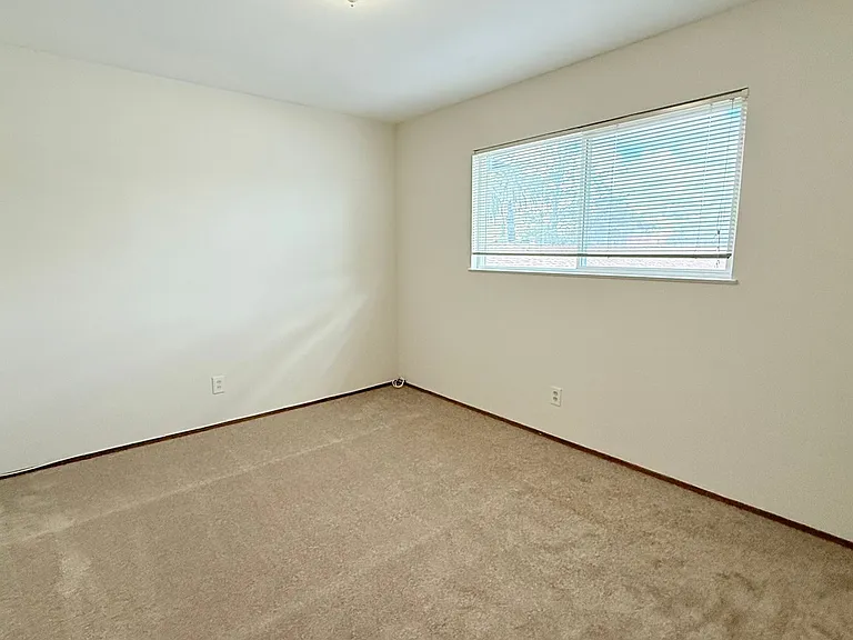 627 Dowling Blvd — Photo 15