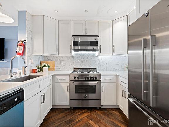 5th image of 814 Edpas Rd