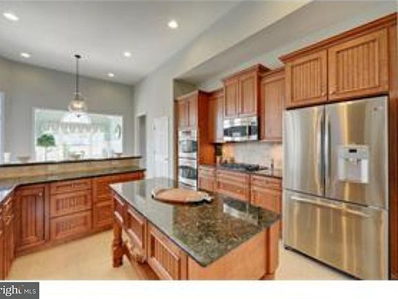 4th image of 29476 Andrew Jackson Dr