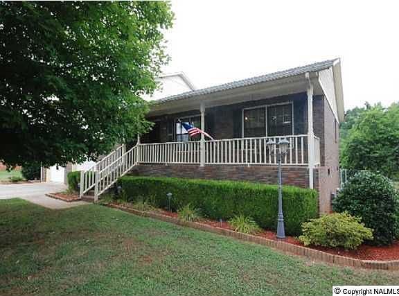3rd image of 137 Mandy Dr