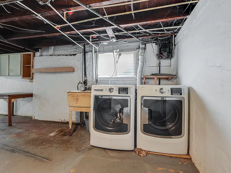 818 N Stafford St — Photo 12