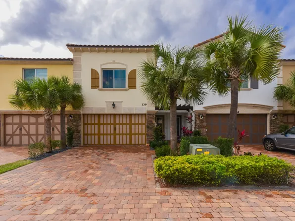 139 Crape Myrtle Lane, Wellington, FL 33414