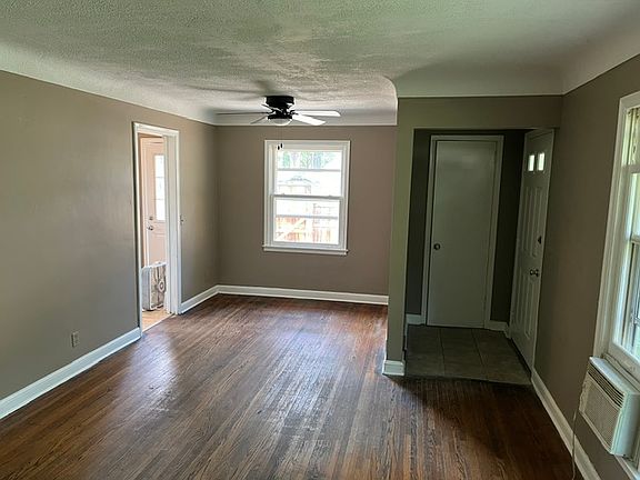3rd image of 6400 13th Ave S
