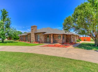 1541 Chisholm Trl, Weatherford, OK 73096