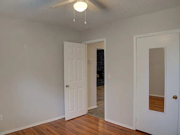 438 S 55th West Ave — Photo 15