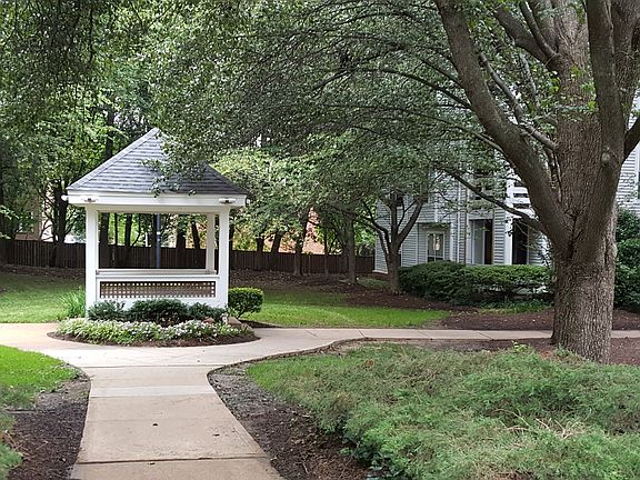 3rd image of 10300 Appalachian Cir APT 307