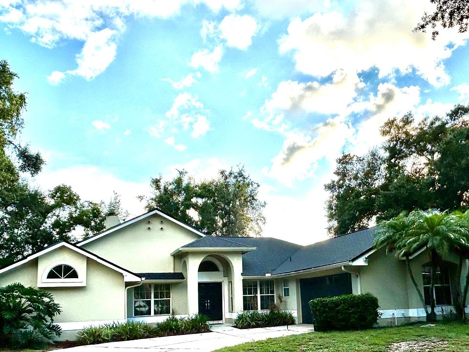 1st image of 10142 Holcomb Ct