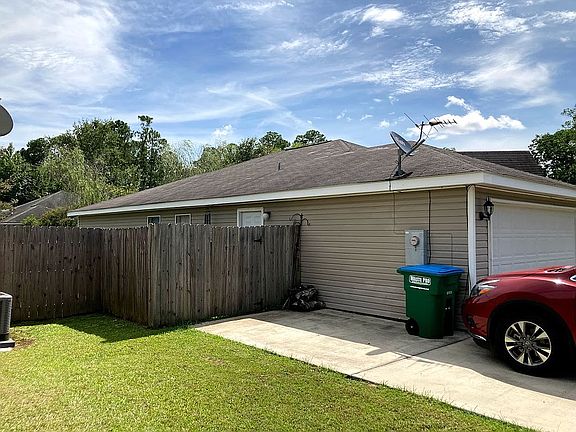 4th image of 1813 Woodville Ln