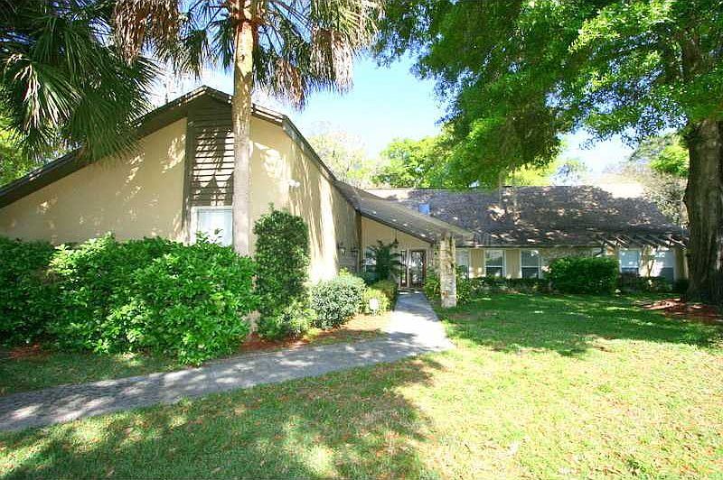 1st image of 105 Blue Lake Ct