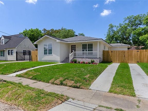 2nd image of 4742 Louisa Dr