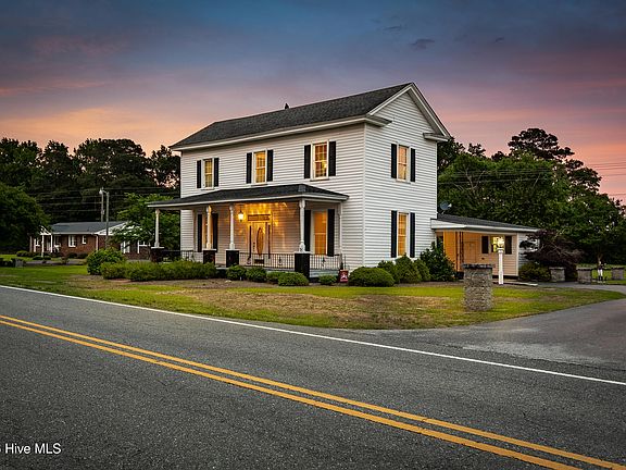 2nd image of 2901 Hull Road
