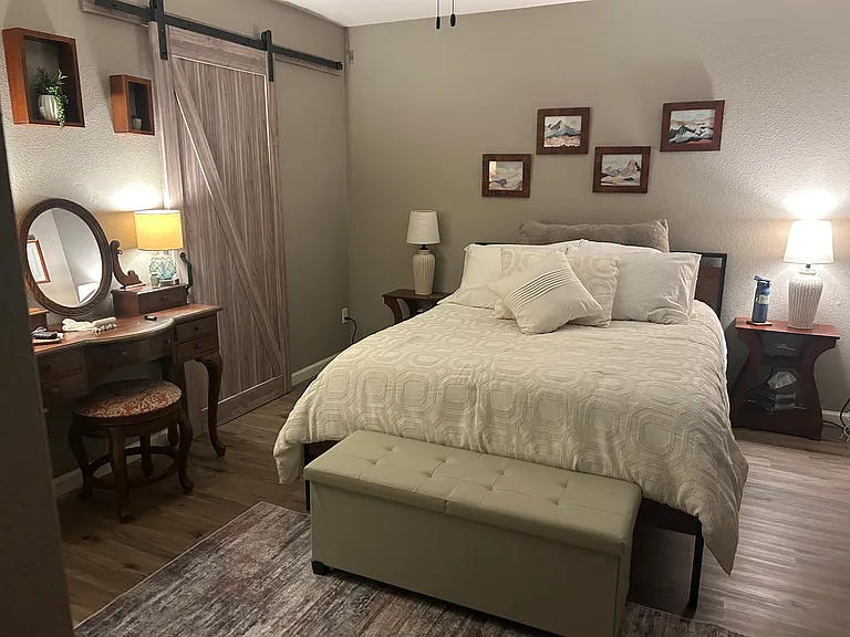 Master Bedroom with Ensuite and Walk In Closet