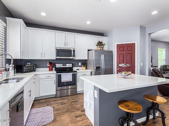 4th image of 1669 E Cielo Azul Way