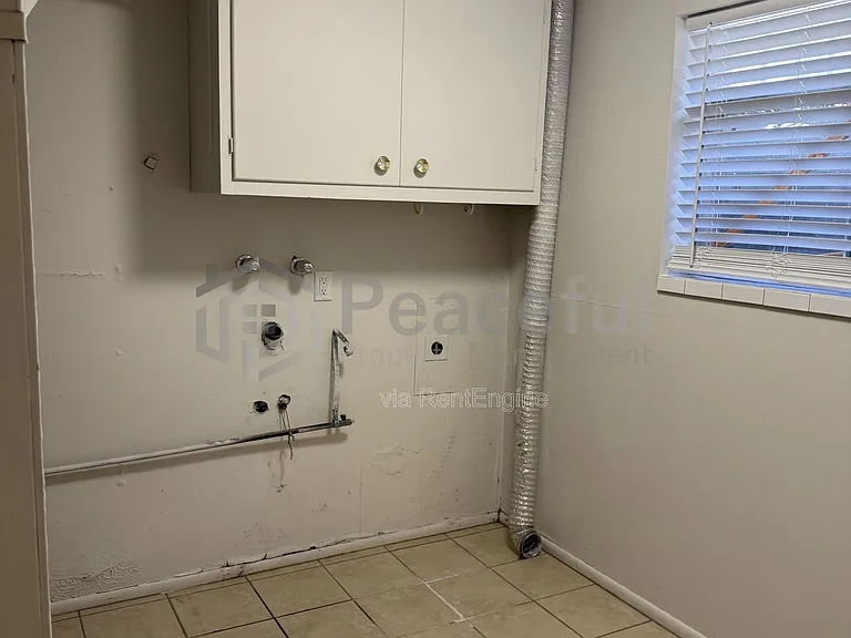2025 S Broadmoor St — Photo 20